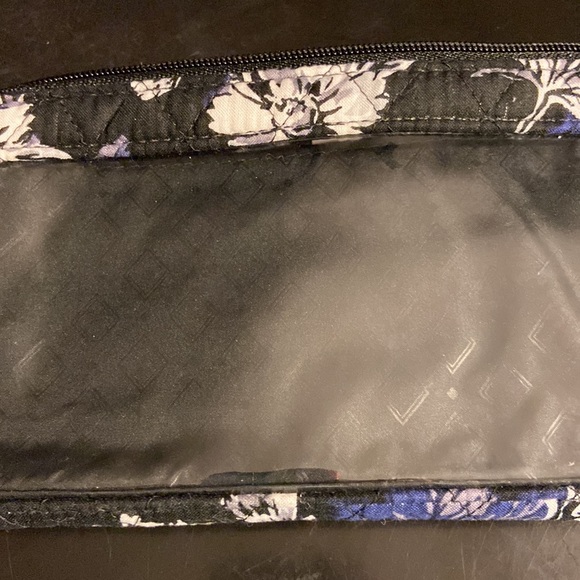 Vera Bradley, NWT wallet/wristlet black white - Picture 6 of 8